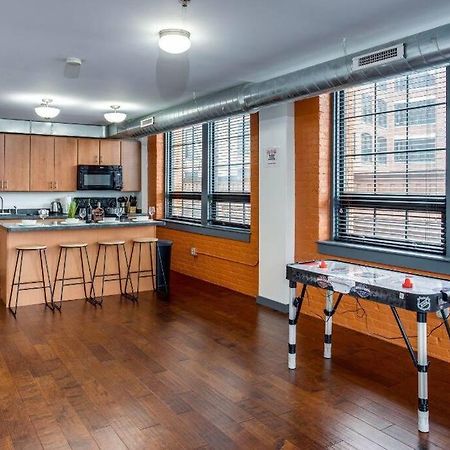 Apartamento Centric Modern Loft W/ King Beds Rochester Exterior foto