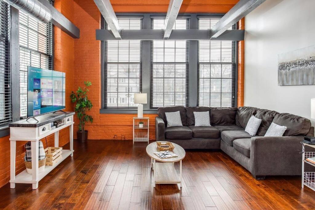 Apartamento Centric Modern Loft W/ King Beds Rochester Exterior foto